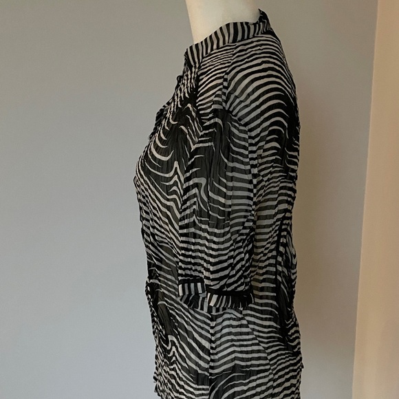 alberto makali Black and White geometric design top large - Picture 2 of 8